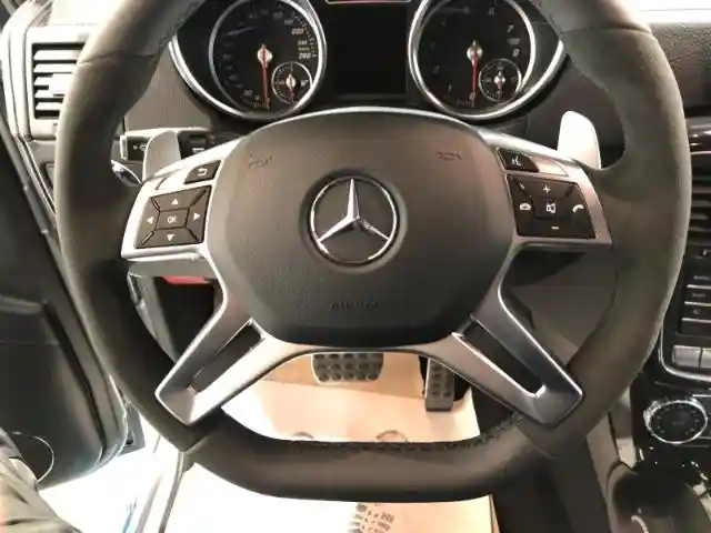 Mercedes-Benz G 500