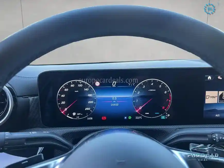 Mercedes-Benz CLA 180