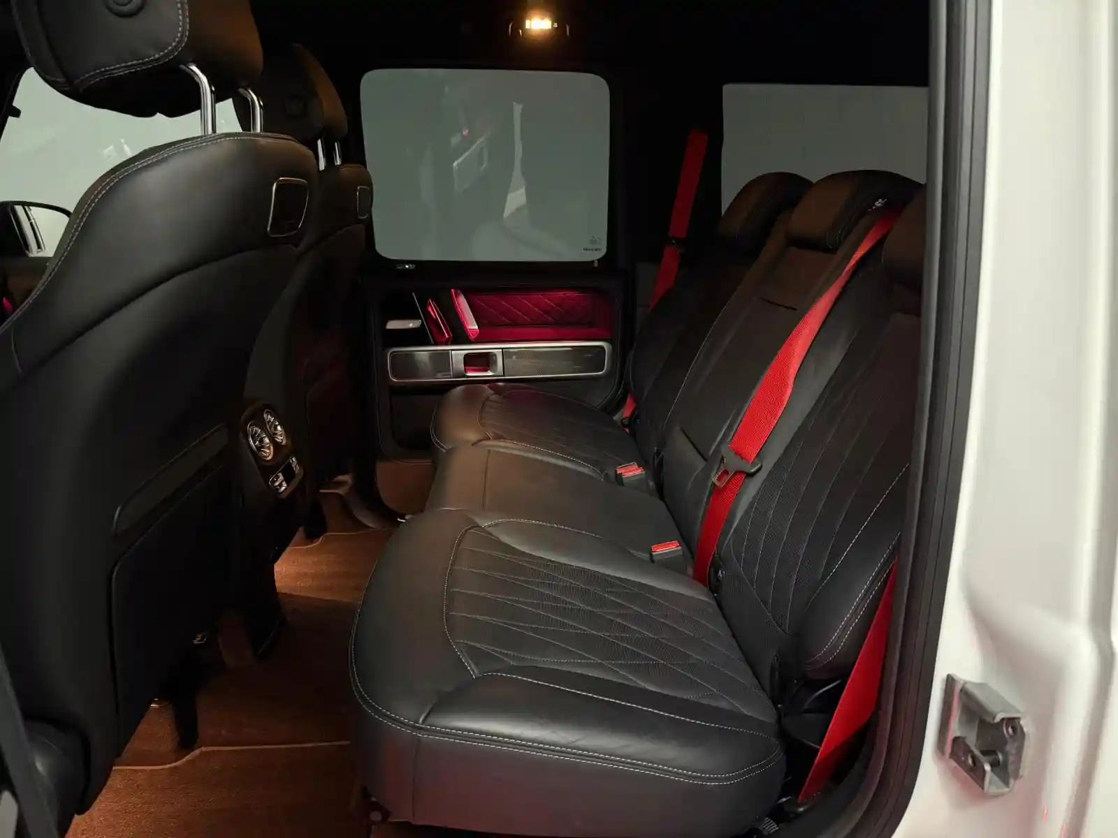 Mercedes-Benz G 500