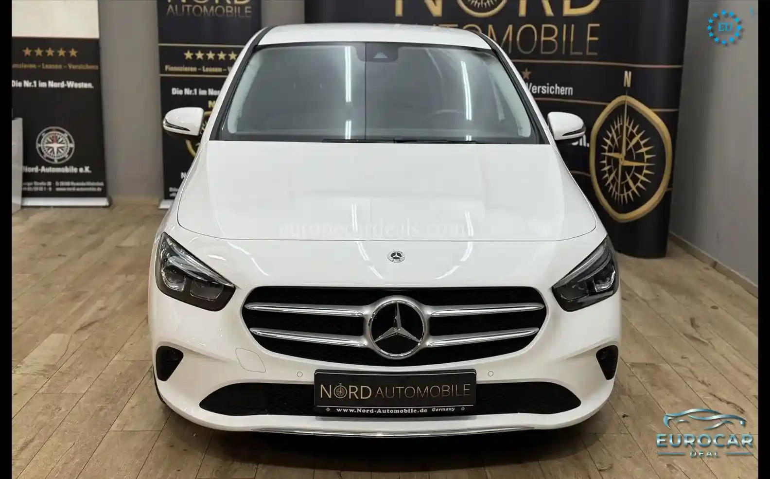 Mercedes-Benz B 180