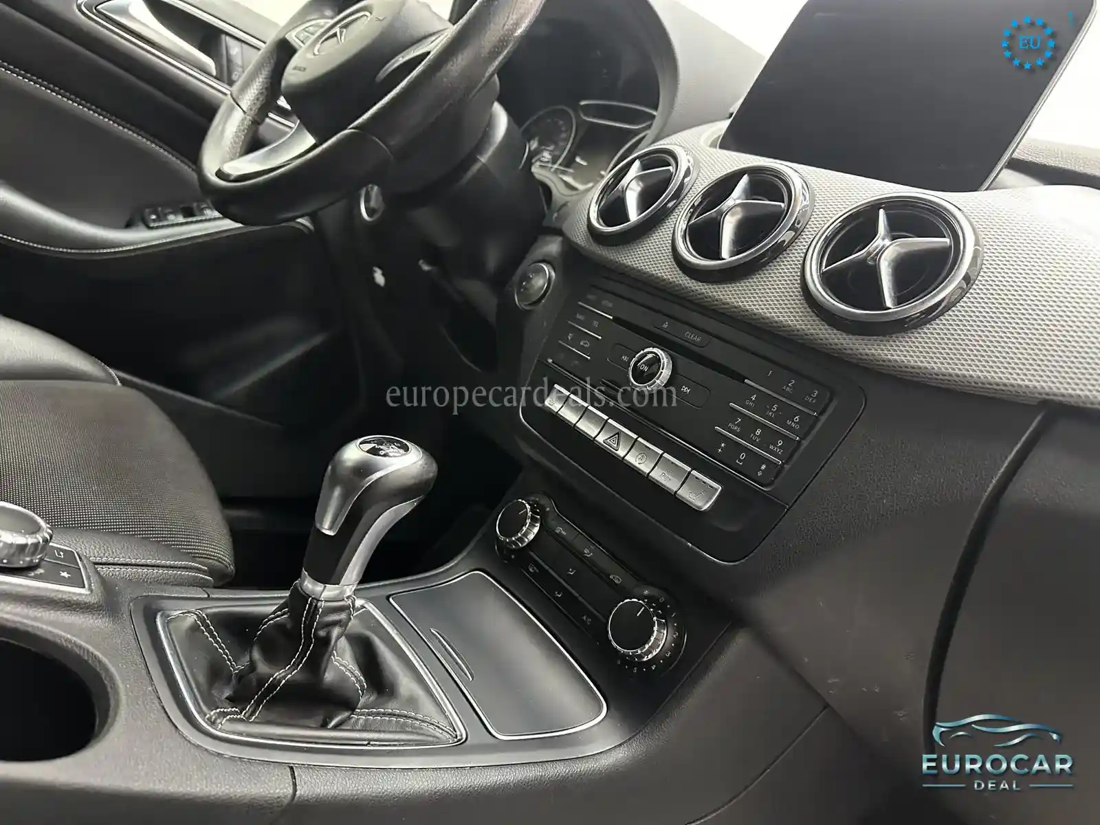 Mercedes-Benz B 200