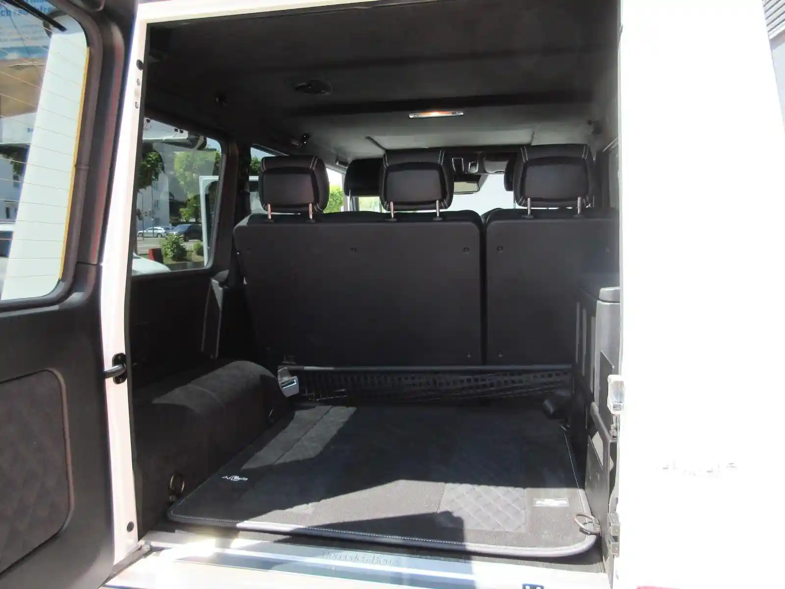 Mercedes-Benz G 500