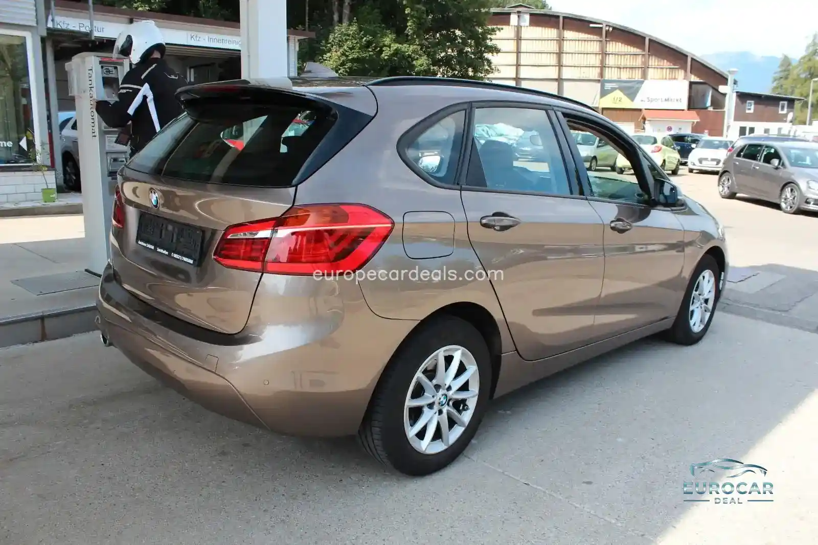 BMW 218