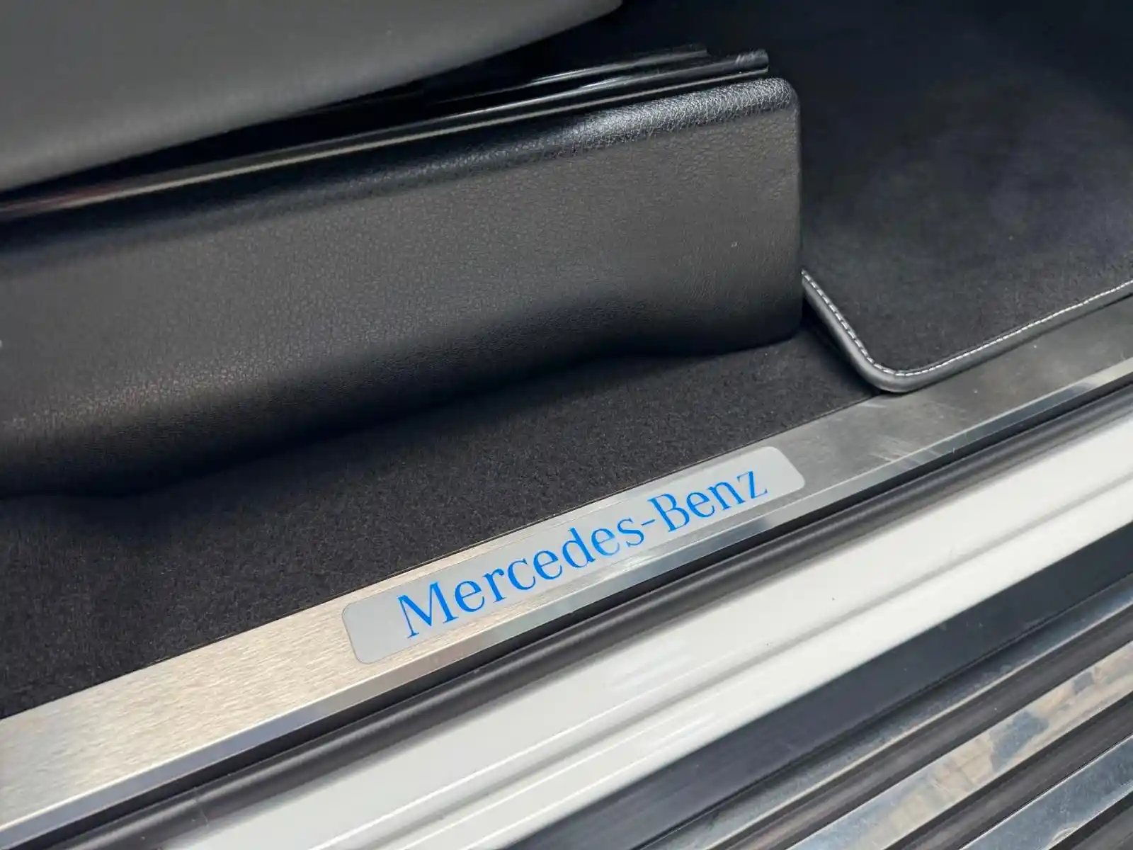 Mercedes-Benz G 500