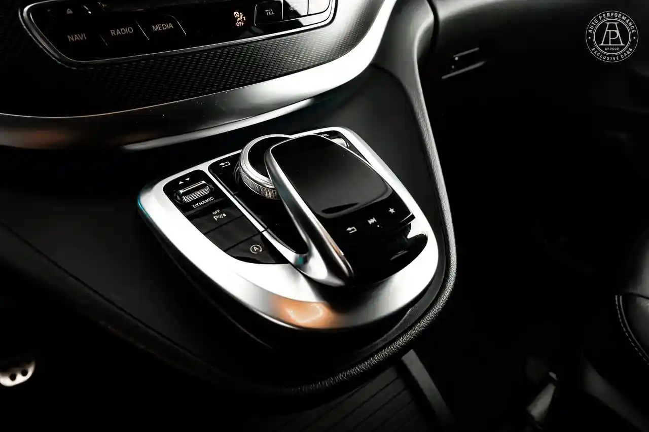 Mercedes-Benz V 200