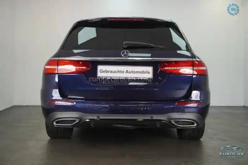 Mercedes-Benz E 400