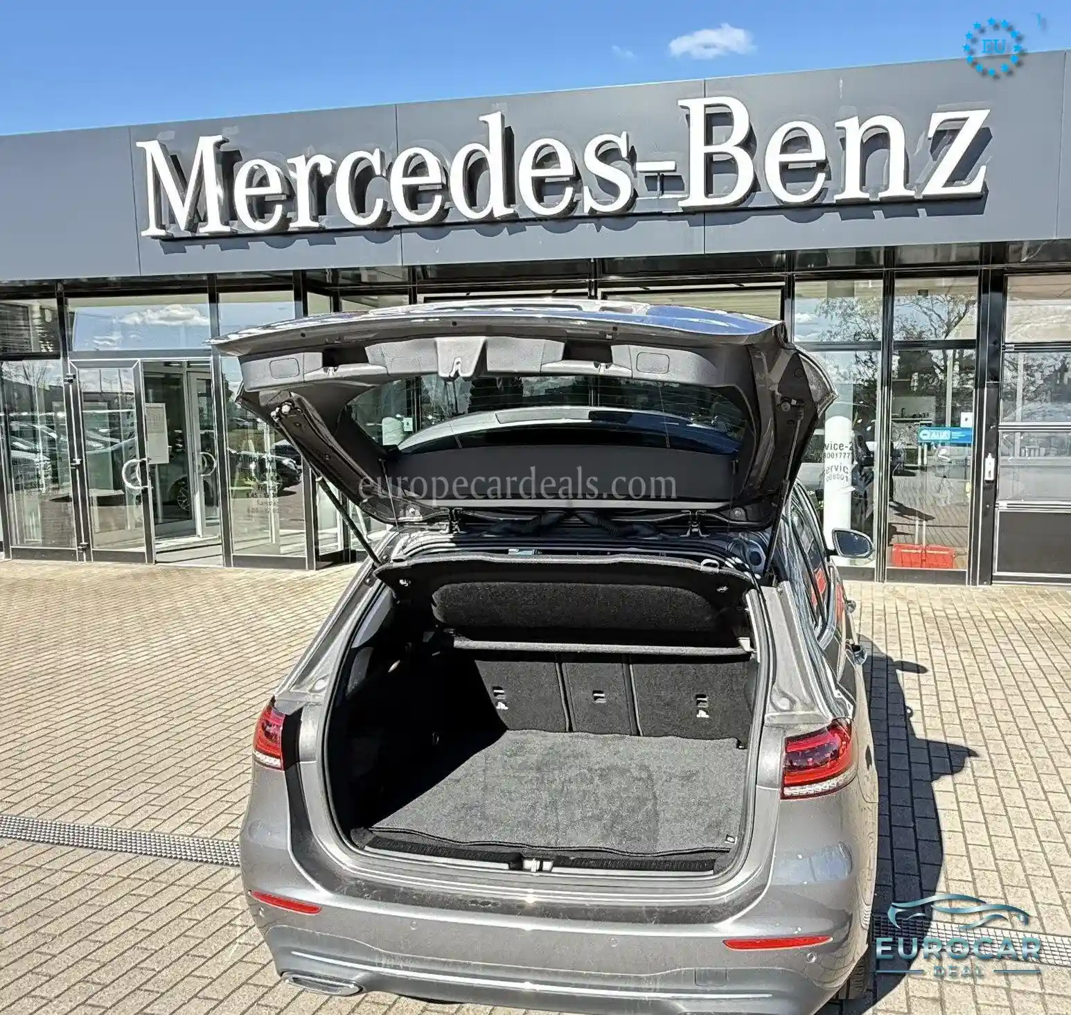 Mercedes-Benz B 180