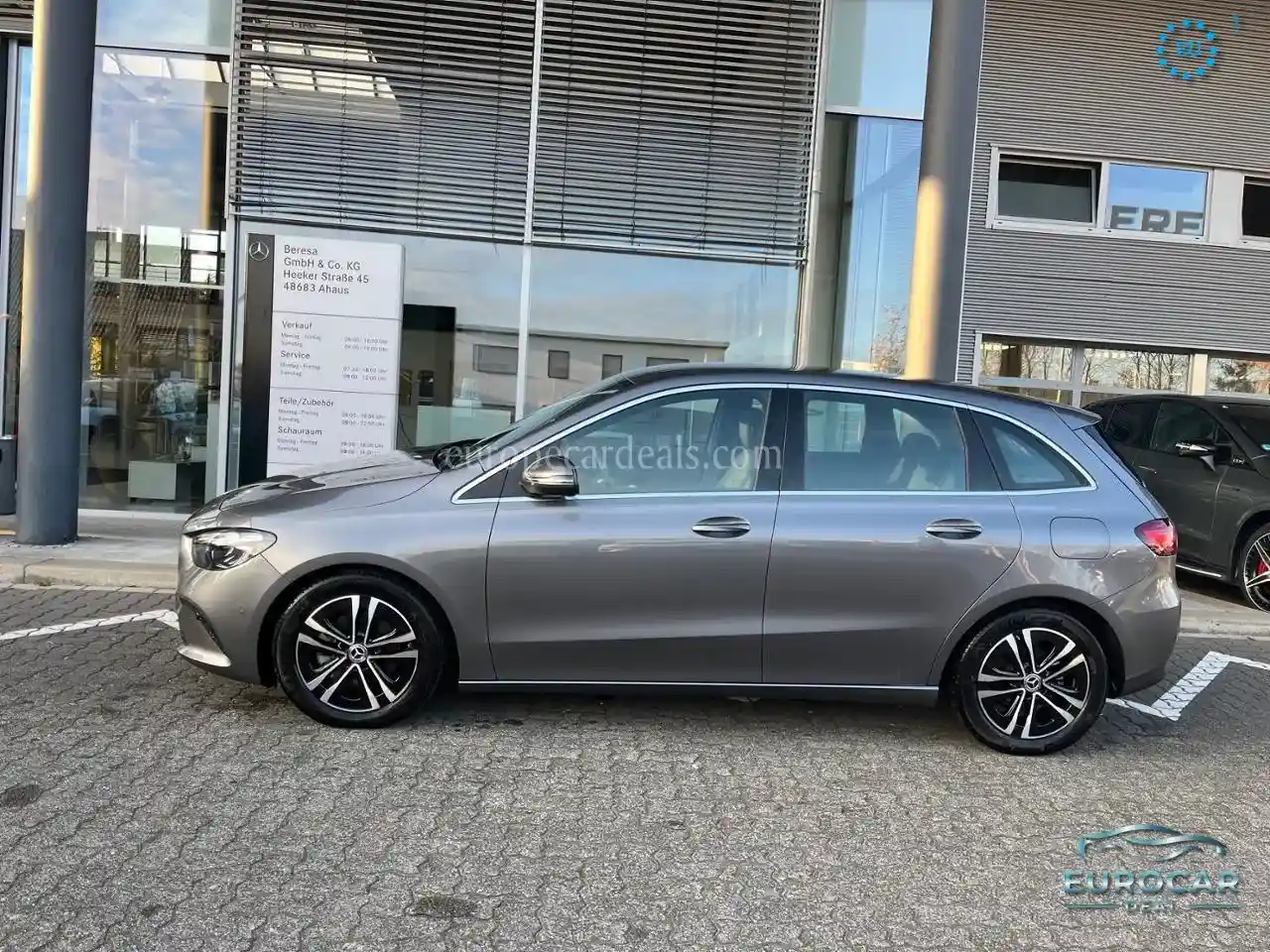 Mercedes-Benz B 180