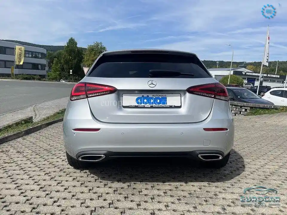 Mercedes-Benz A 180