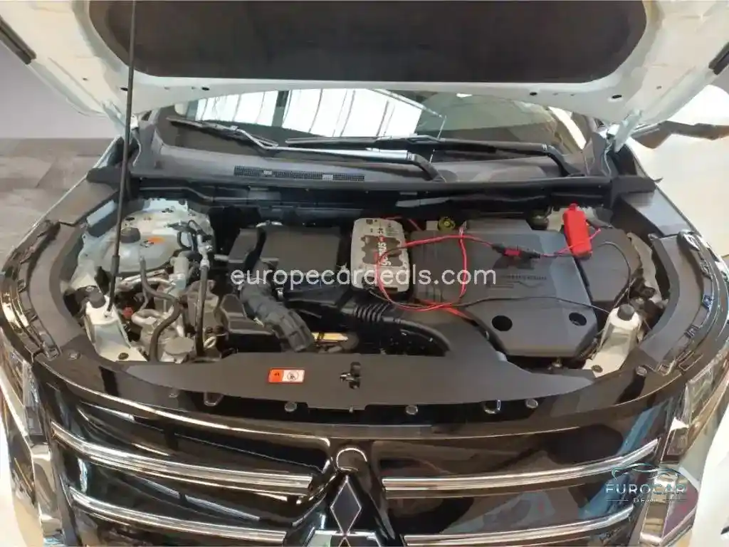 Mitsubishi Plug-in Hybrid Outlander