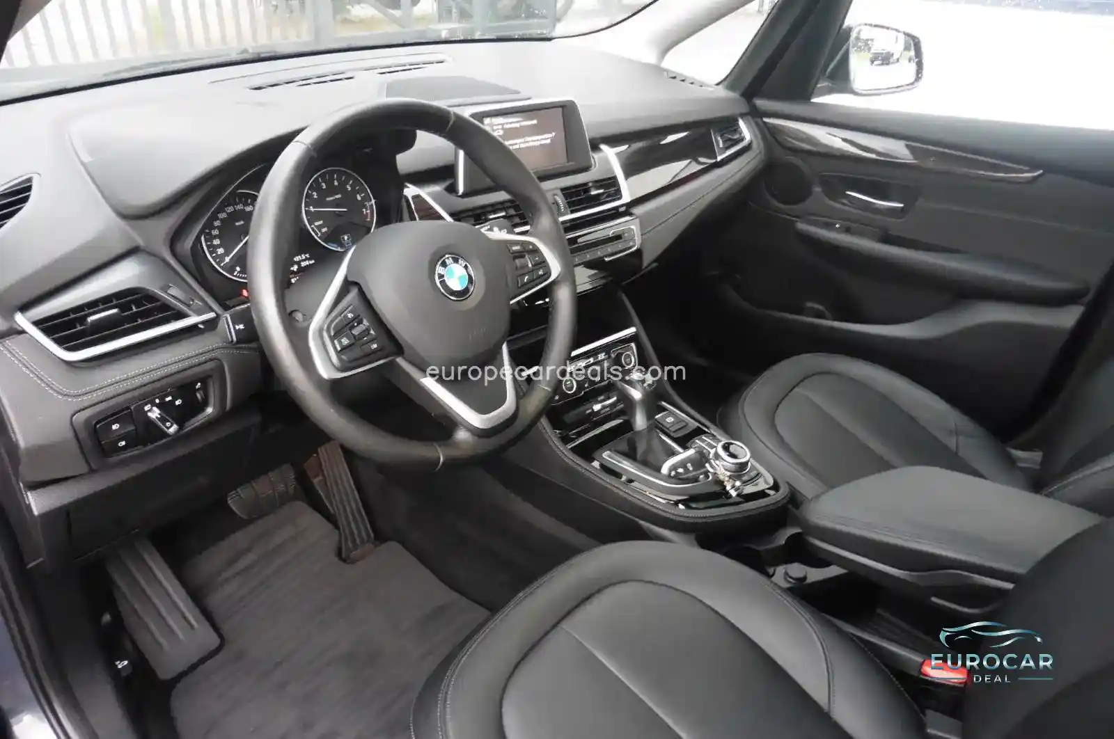 BMW 225