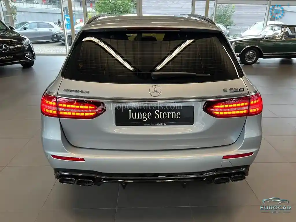 Mercedes-Benz E 63 AMG