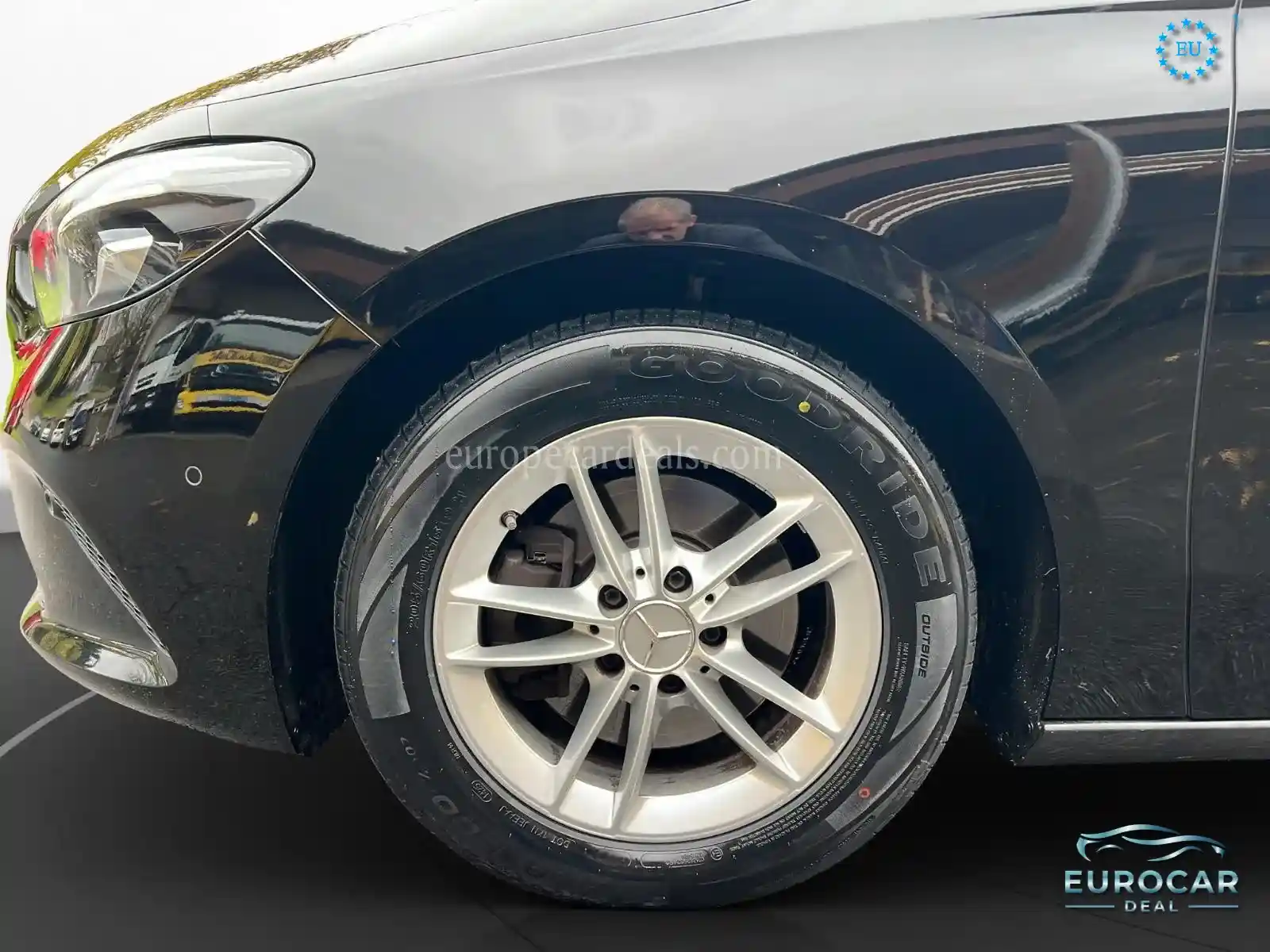 Mercedes-Benz B 200