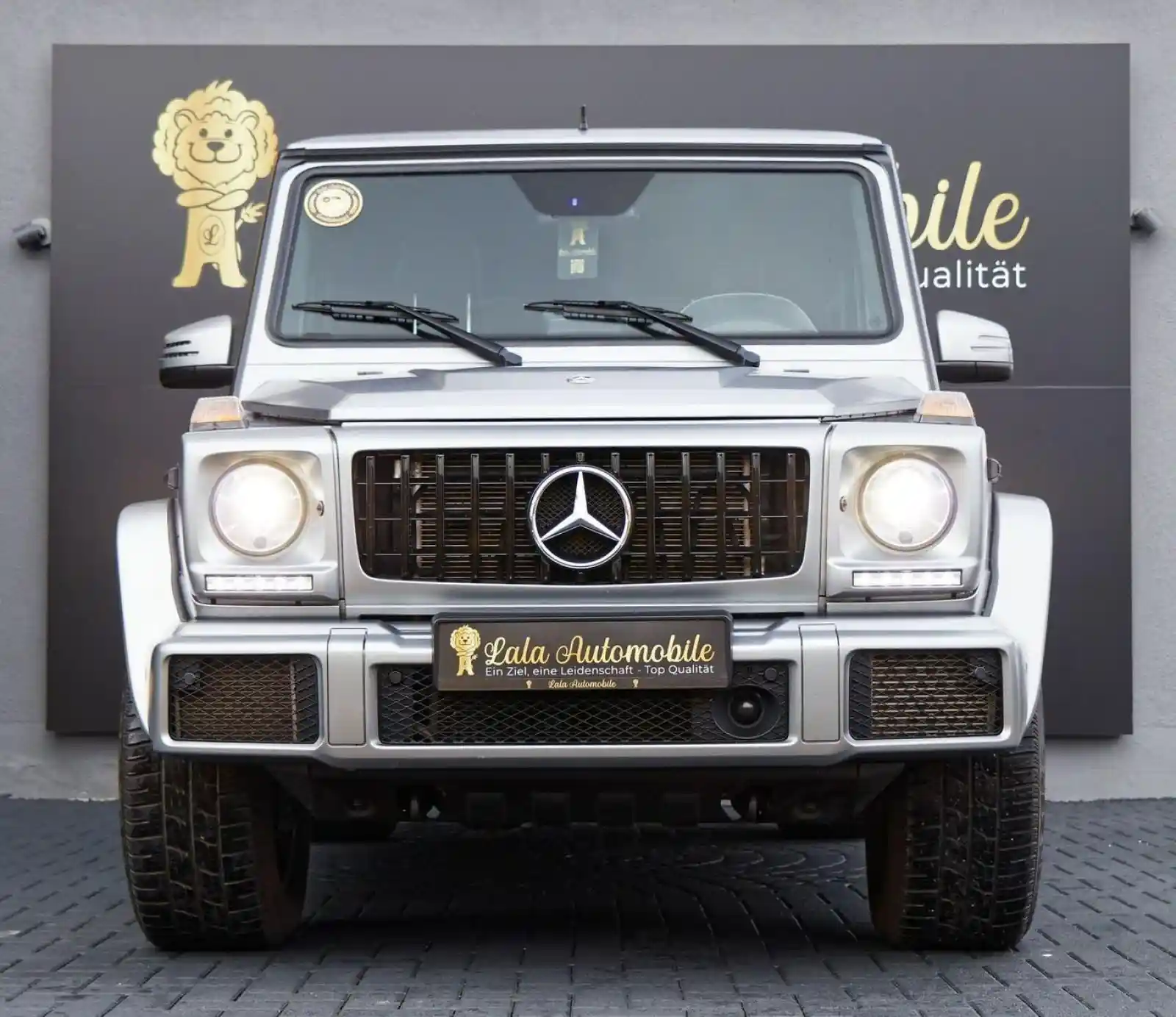 Mercedes-Benz G 500