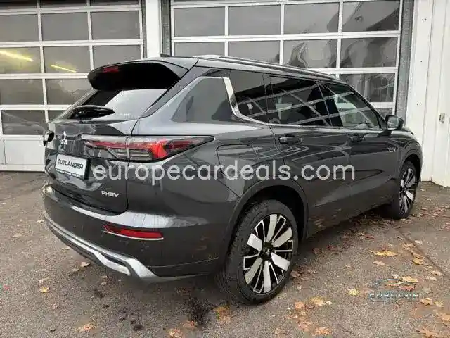 Mitsubishi Plug-in Hybrid Outlander