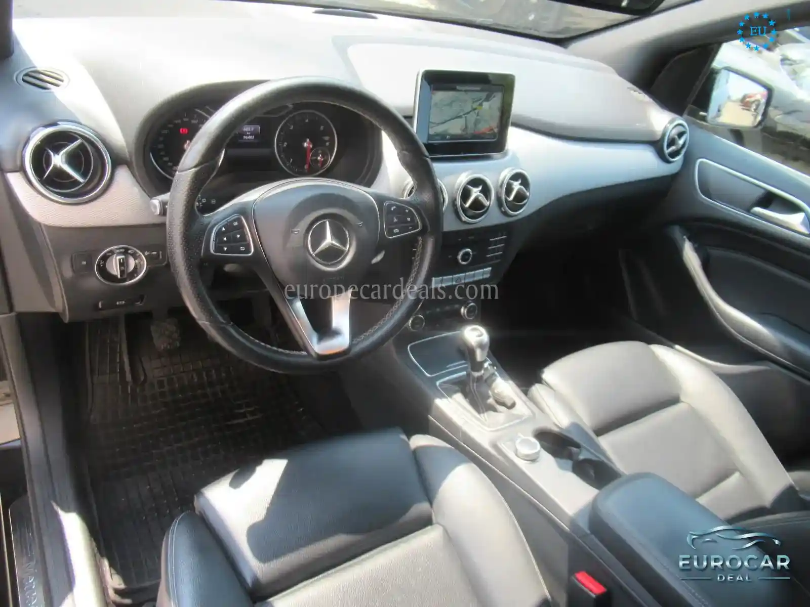 Mercedes-Benz B 180