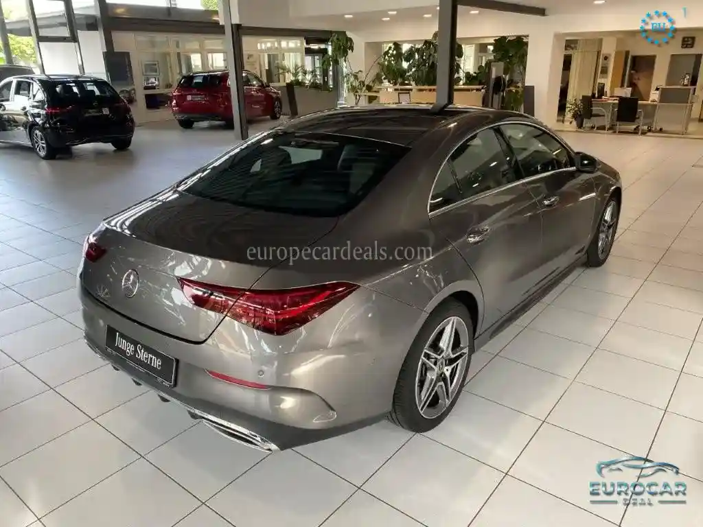 Mercedes-Benz CLA 200