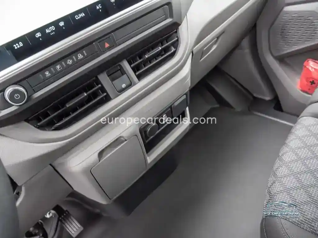 Volkswagen T7 Transporter