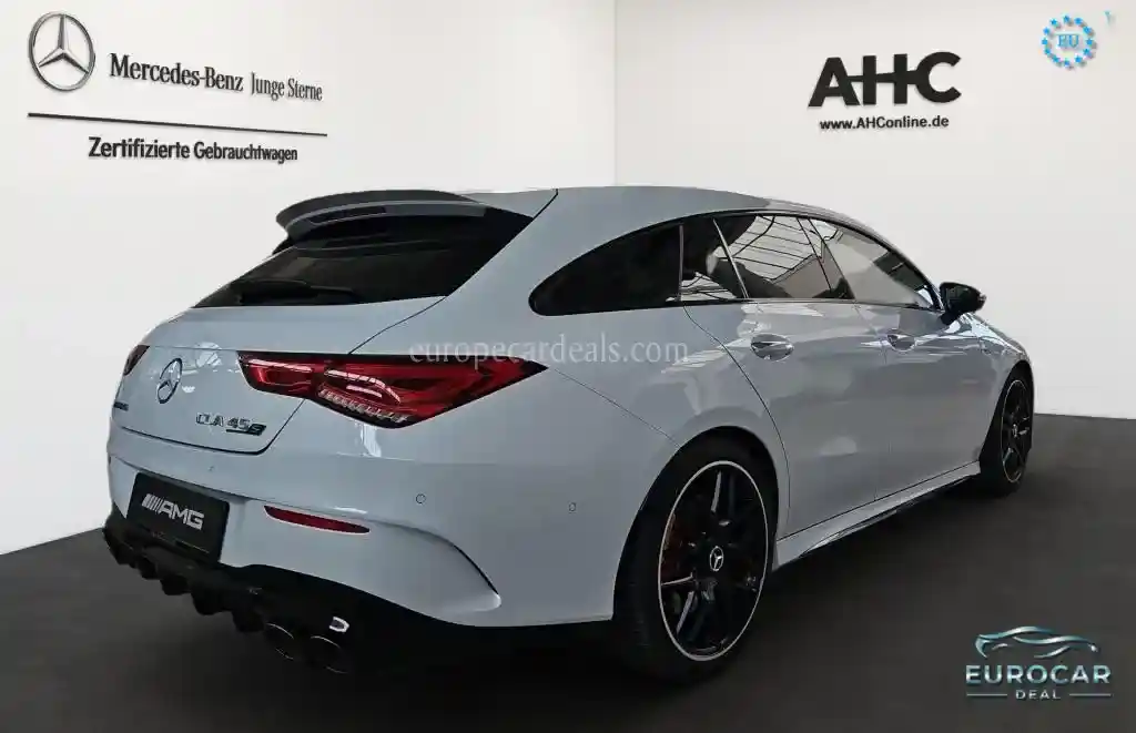 Mercedes-Benz CLA 45 AMG Shooting Brake