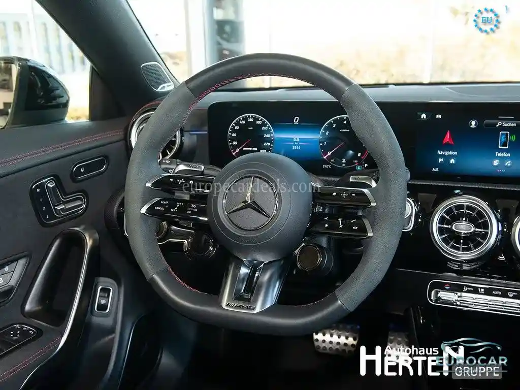 Mercedes-Benz CLA 45 AMG