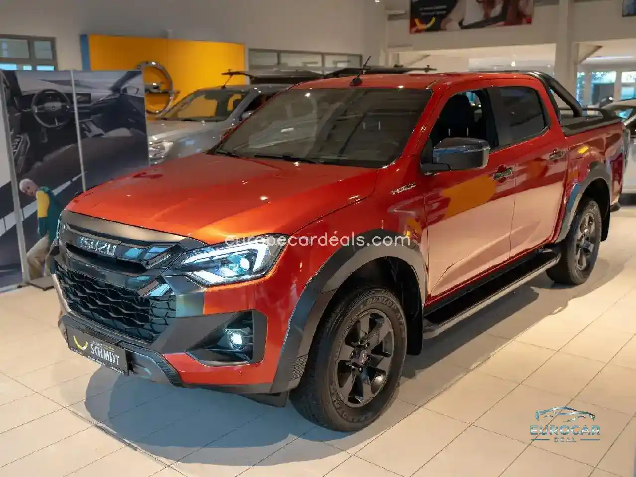 Double Cab 4WD V-CROSS – Neues Modell MJ24