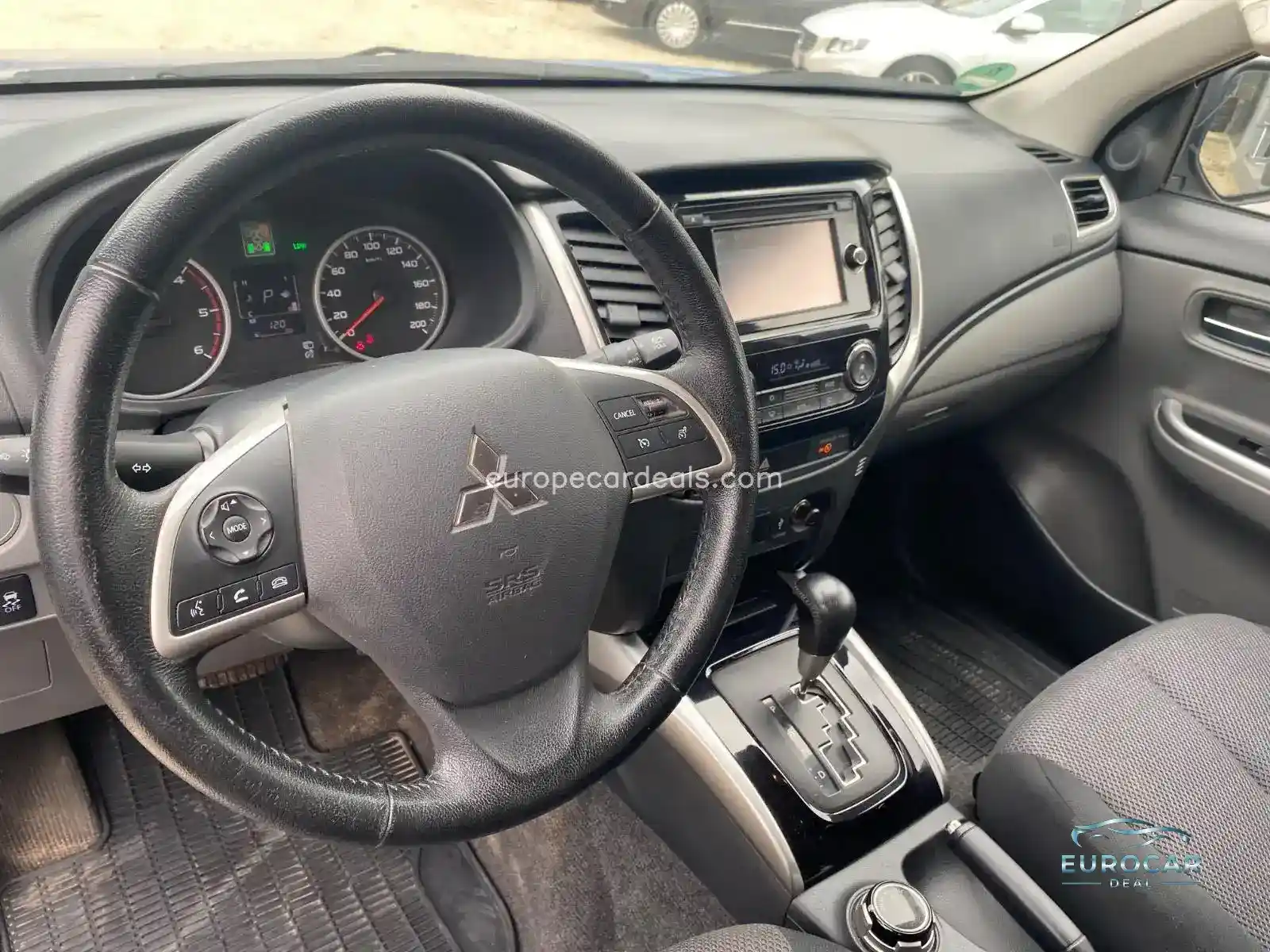 Mitsubishi L200