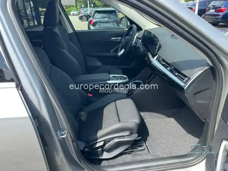 BMW iX1