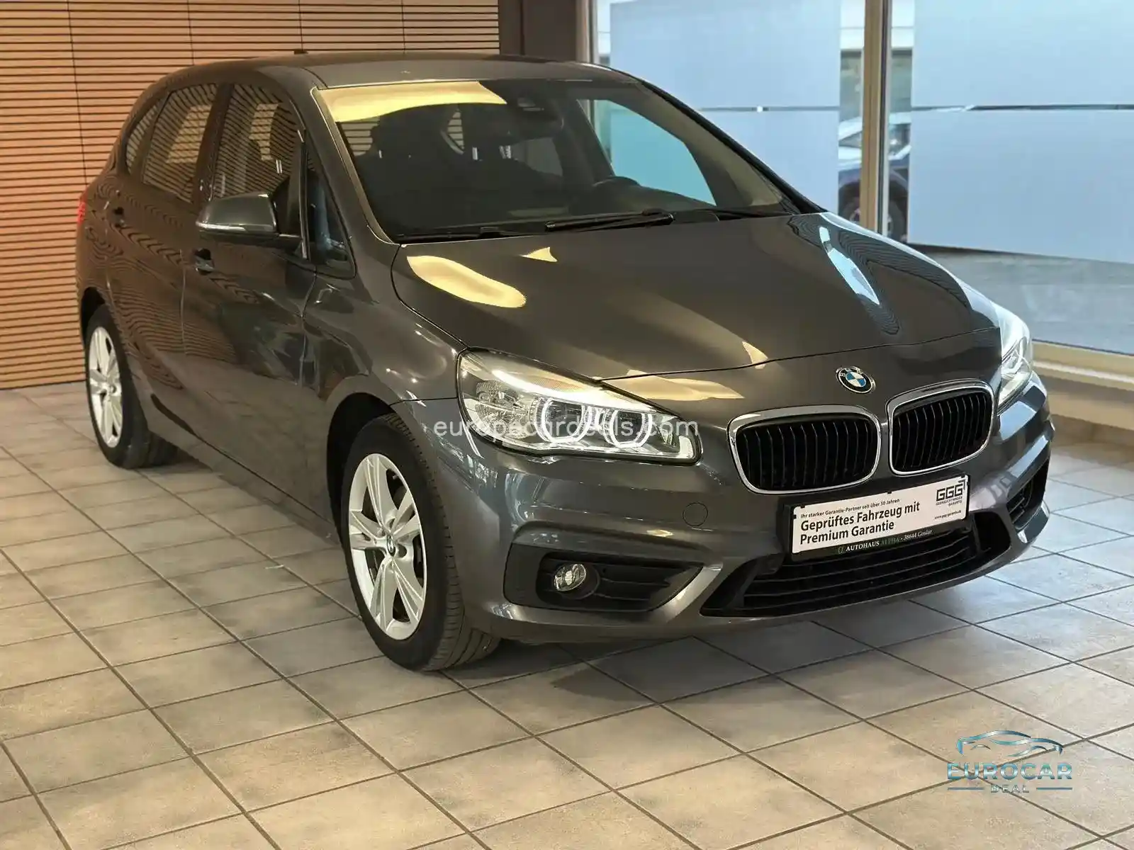BMW 218
