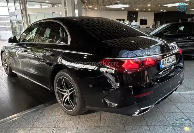 Mercedes-Benz E 220