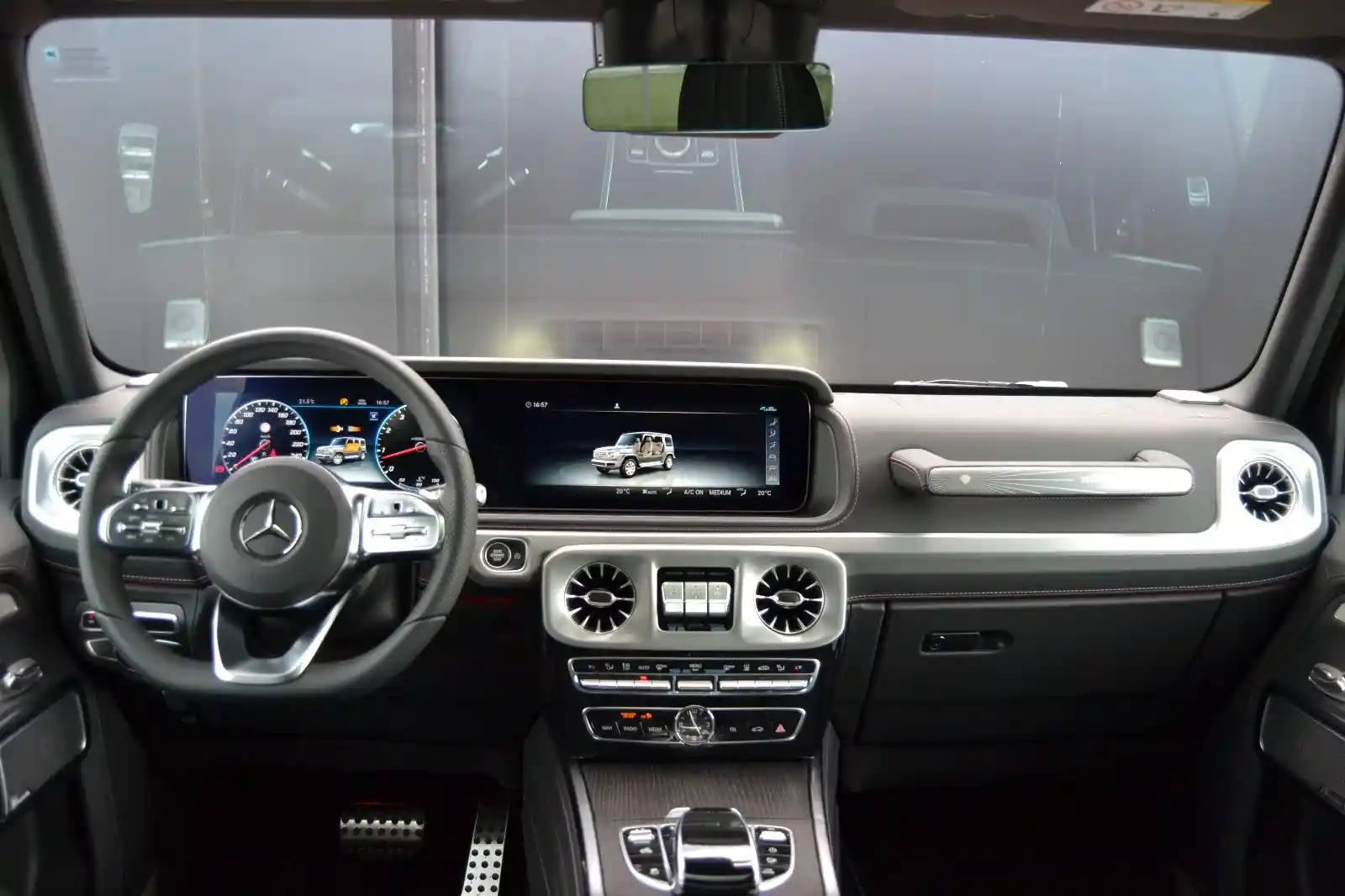 Mercedes-Benz G 500