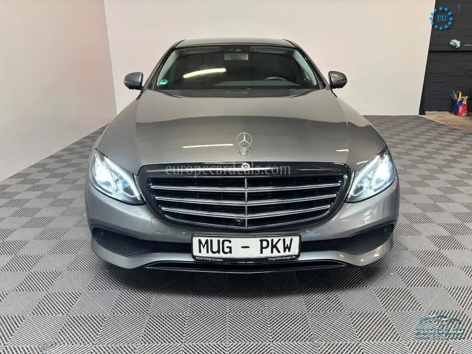 Mercedes-Benz E 300