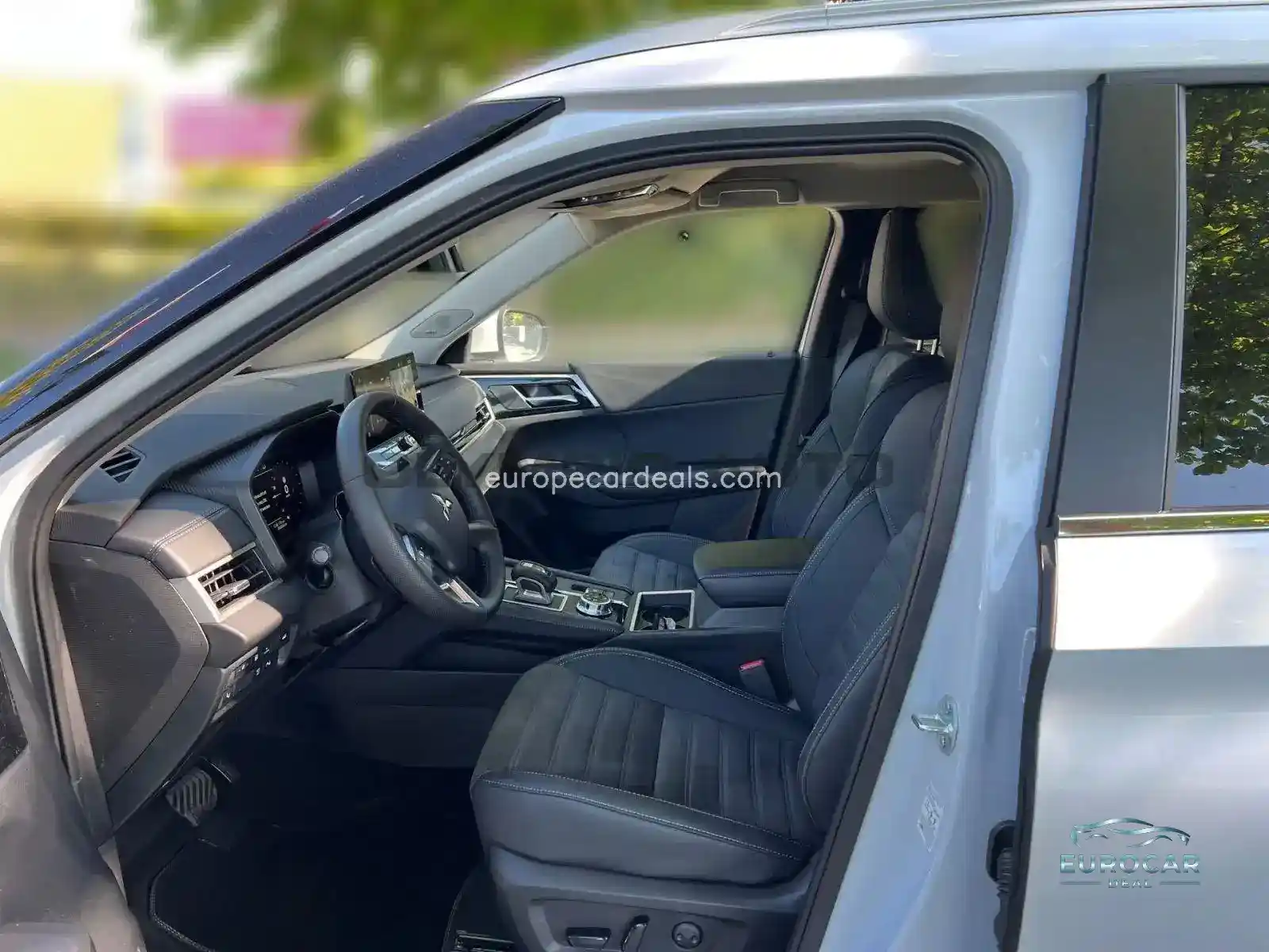 Mitsubishi Plug-in Hybrid Outlander