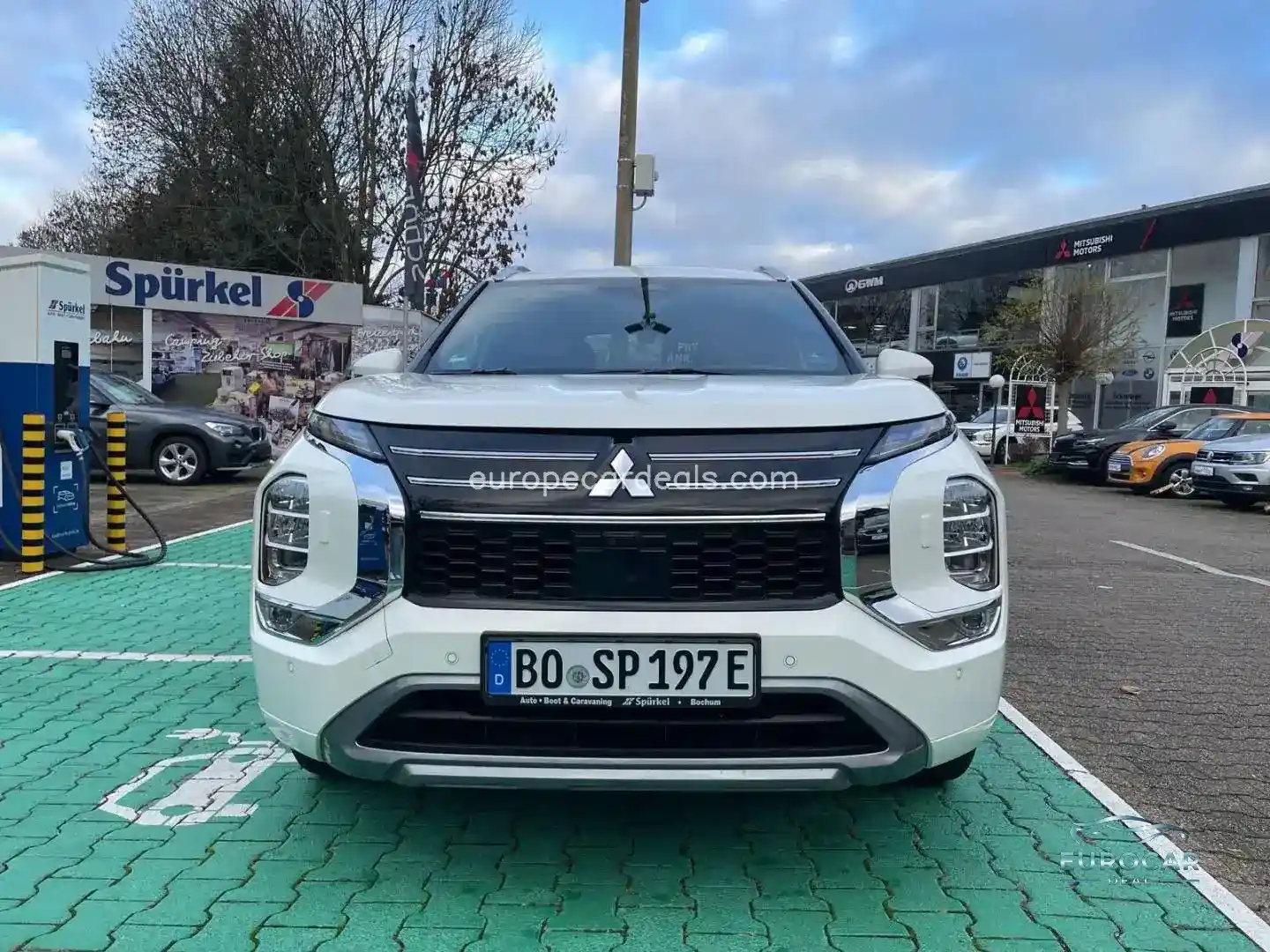 Mitsubishi Plug-in Hybrid Outlander
