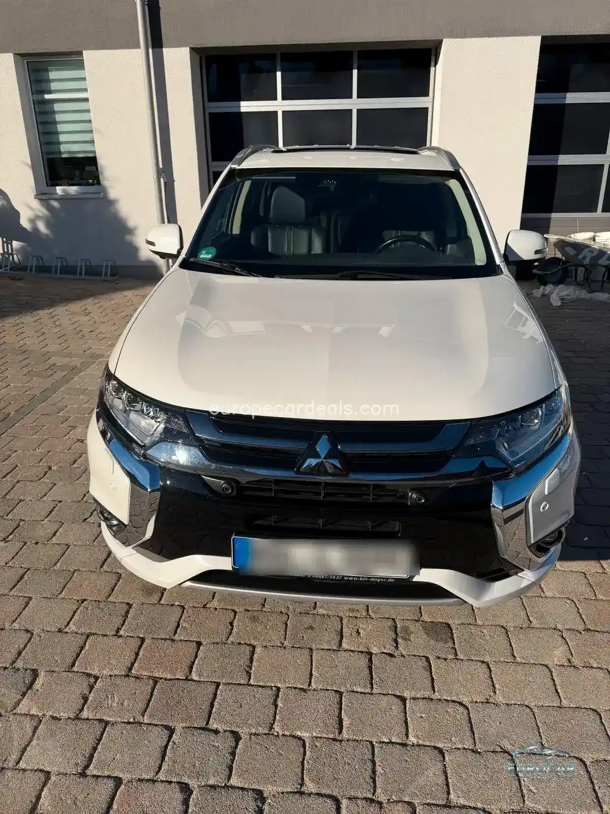 Mitsubishi Plug-in Hybrid Outlander