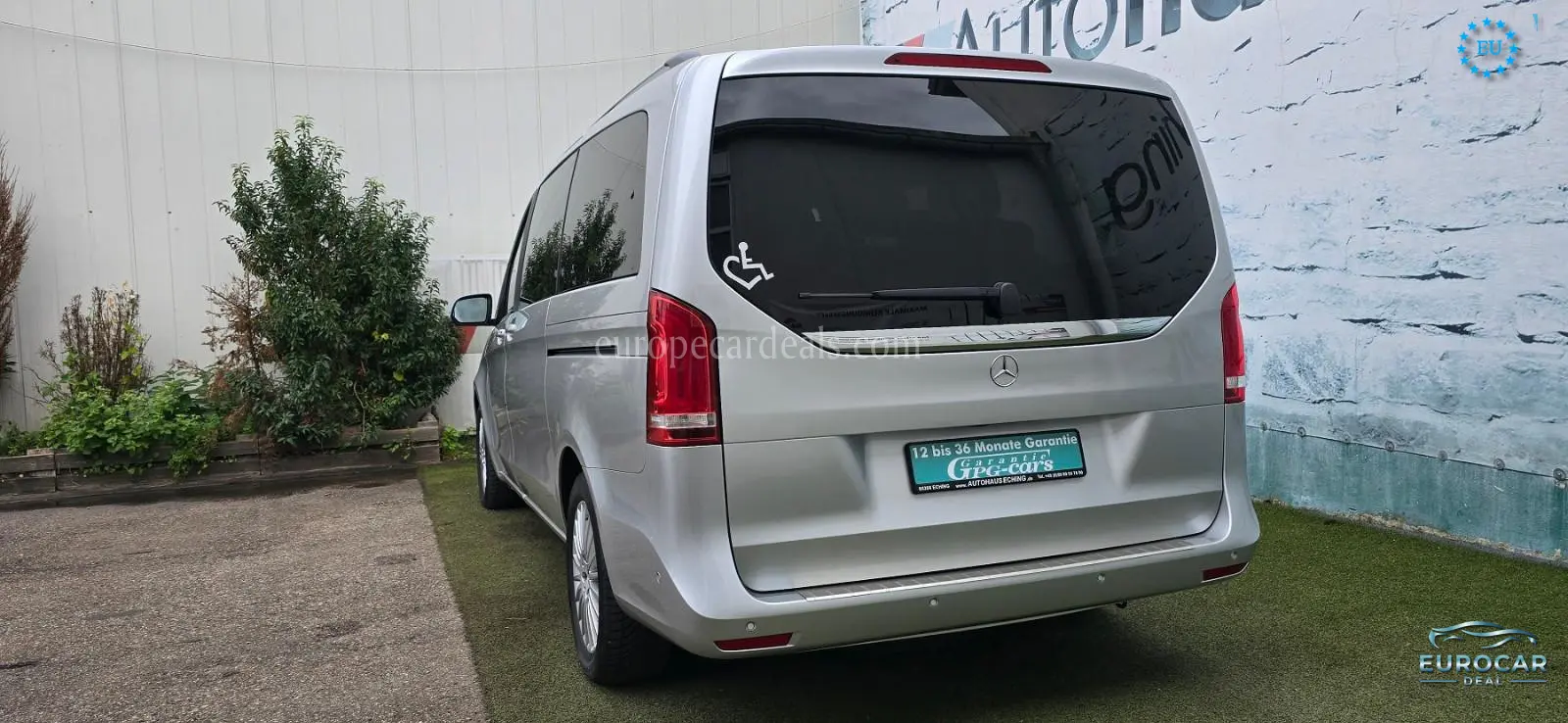 Mercedes-Benz V 220