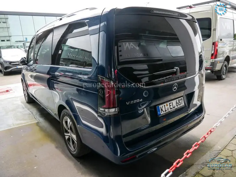 Mercedes-Benz V 220