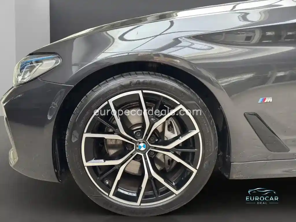 BMW 530