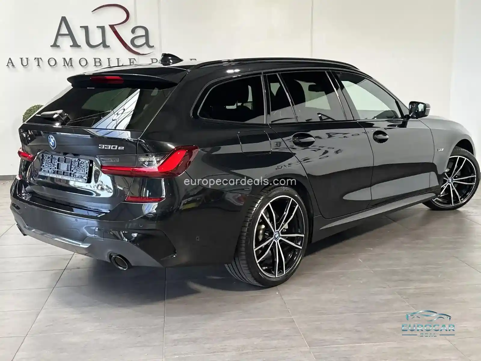 BMW 330