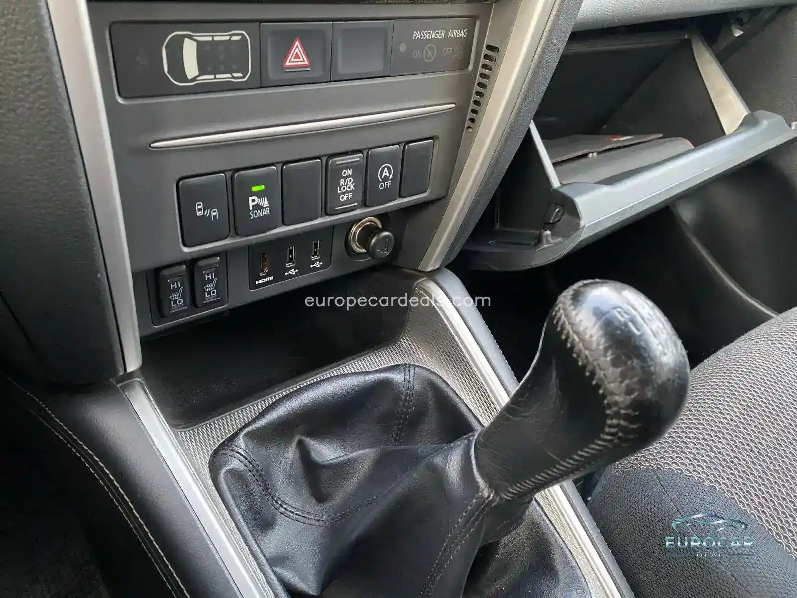 Mitsubishi L200