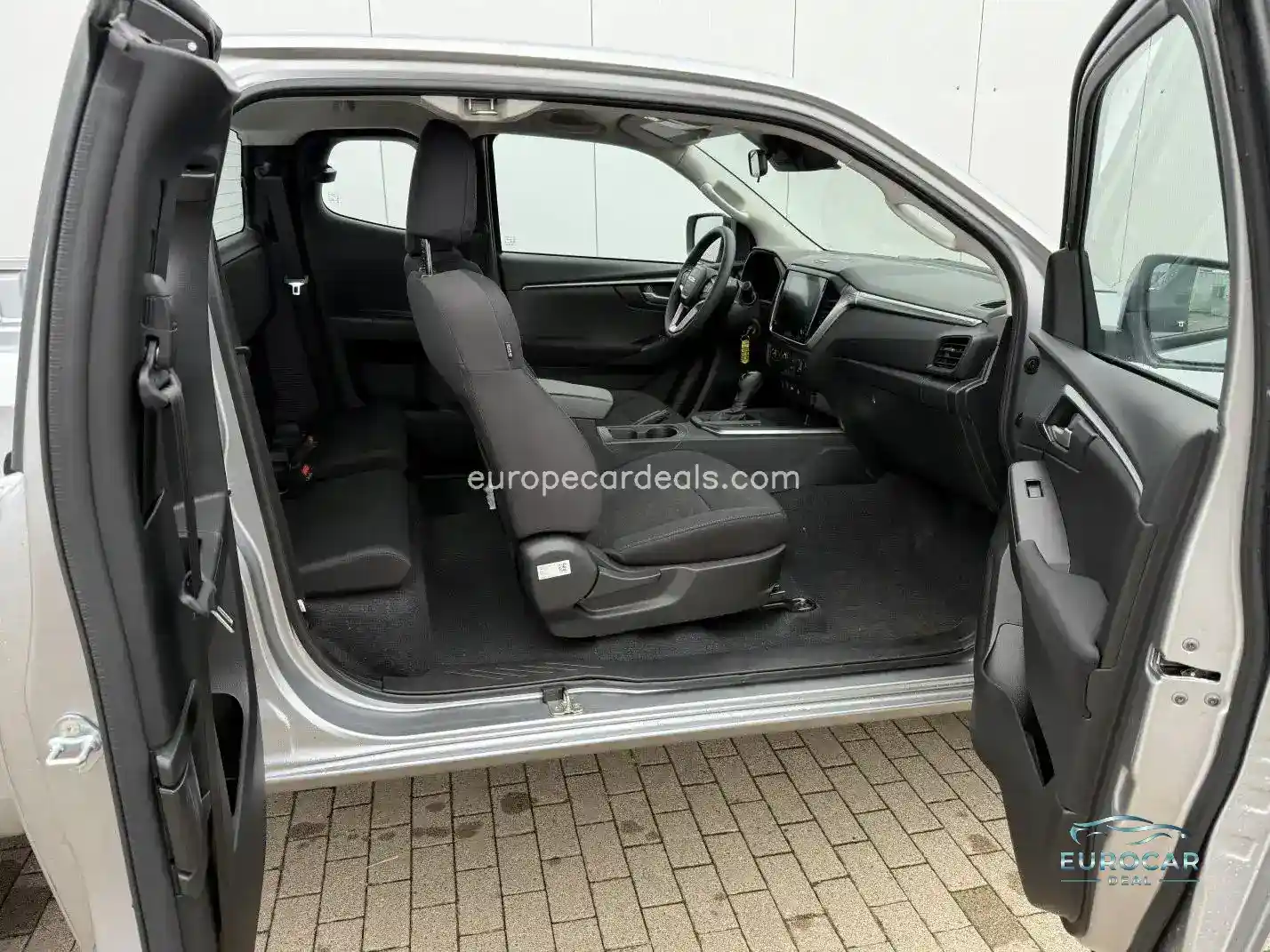 Space Cab AT LS 4WD mit Ahk