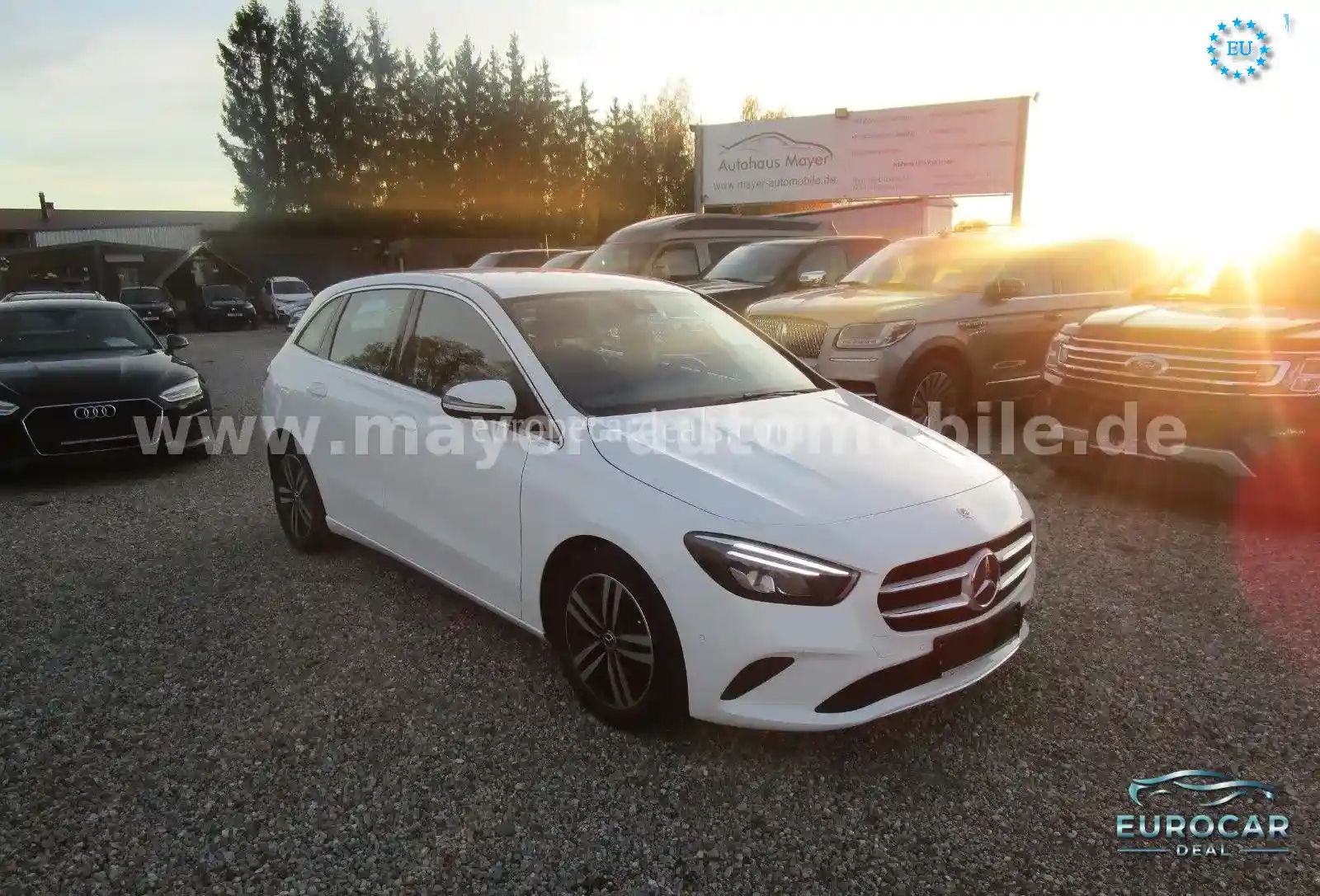 Mercedes-Benz B 180