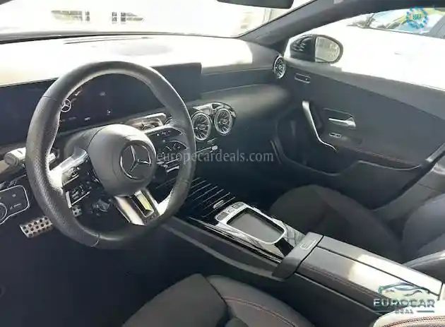 Mercedes-Benz A 35 AMG