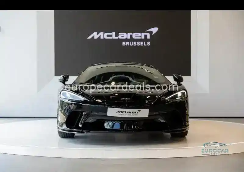 McLaren GT