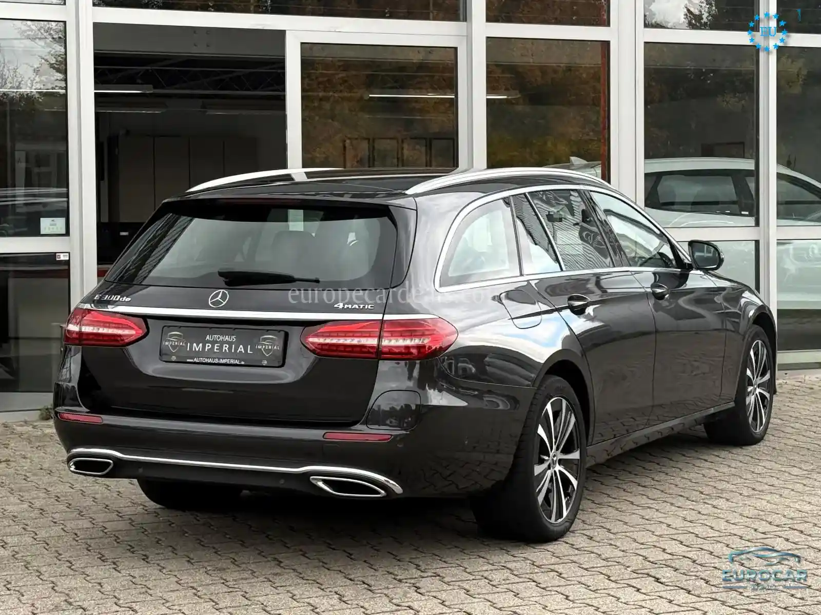 Mercedes-Benz E 300