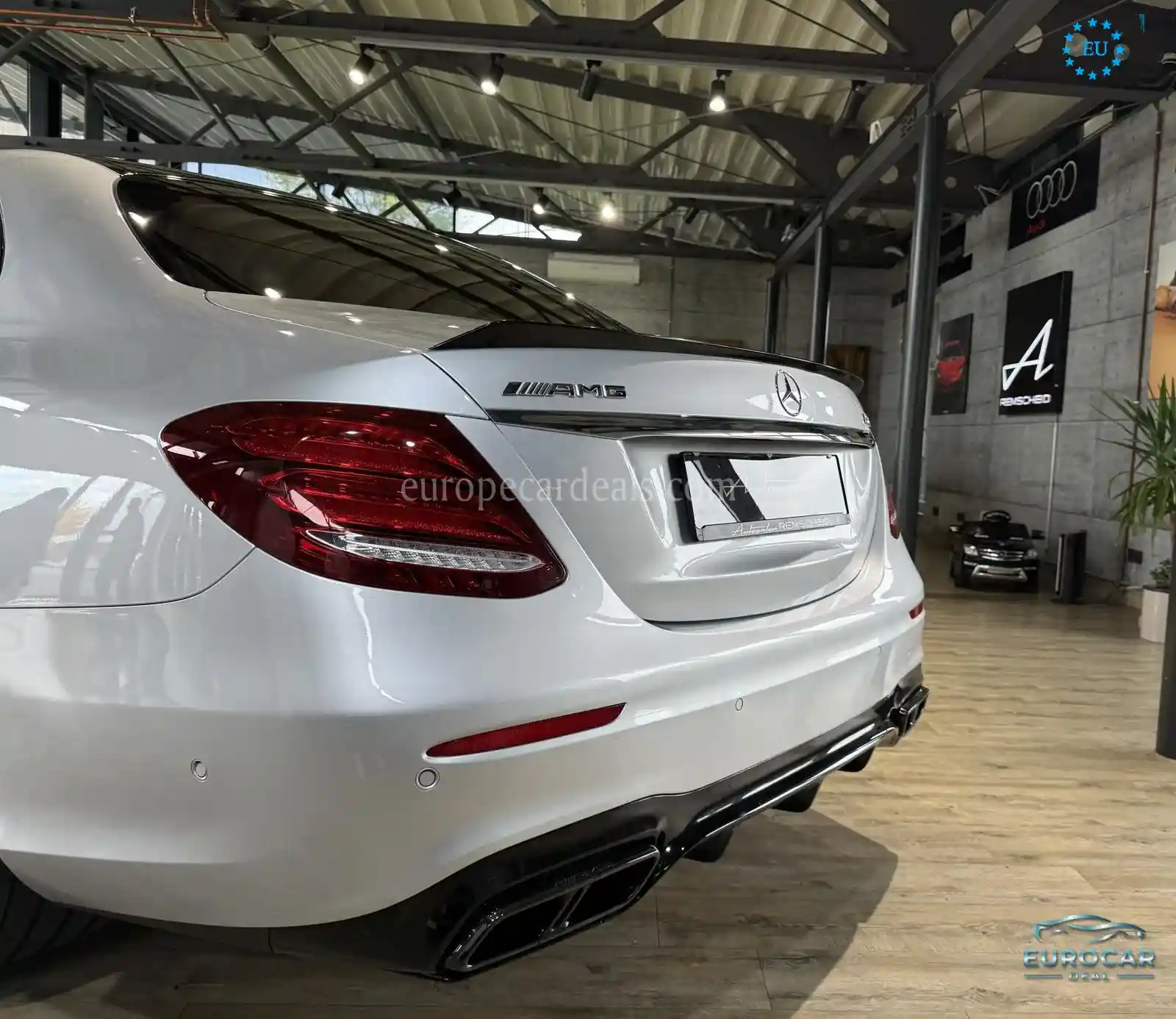 Mercedes-Benz E 63 AMG