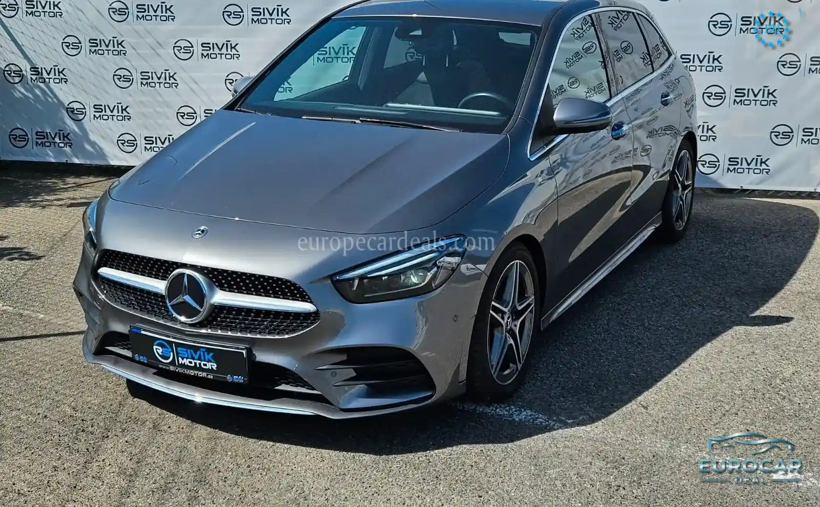 Mercedes-Benz B 200