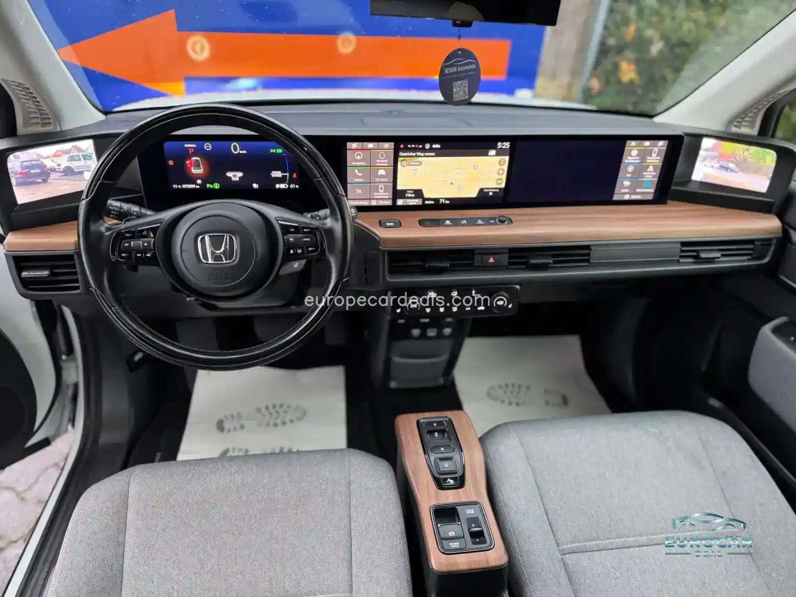 Honda e
