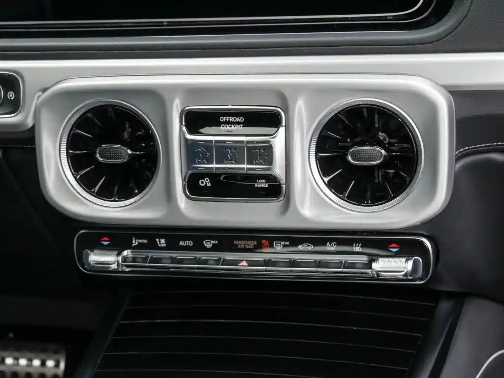 Mercedes-Benz G 500