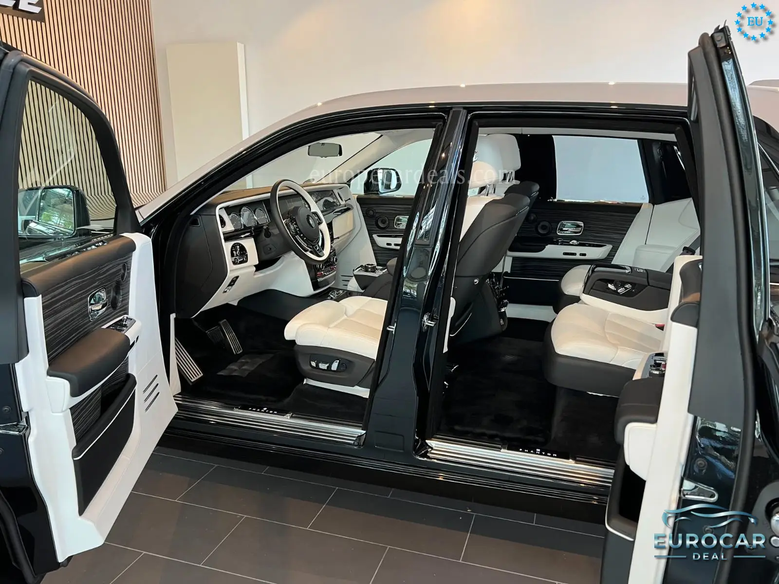 Rolls-Royce Phantom
