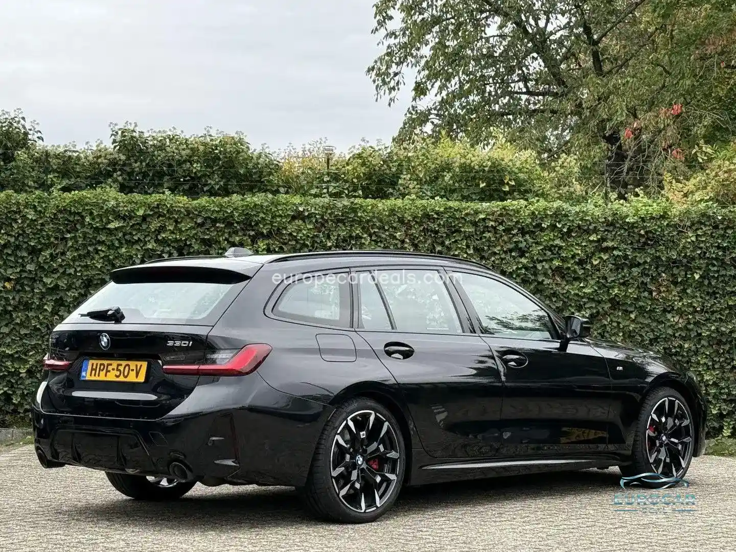 BMW 330